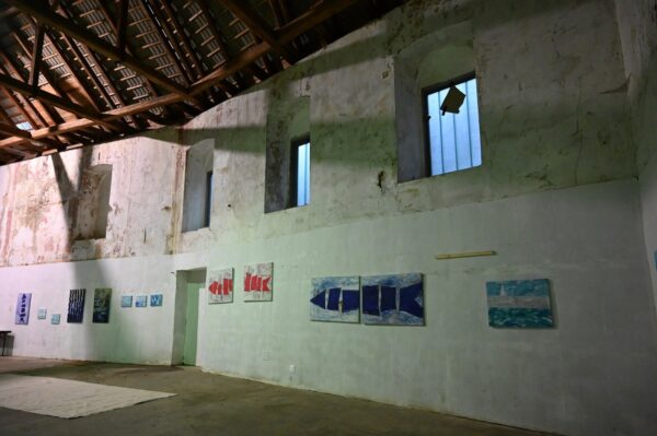 Ausstellungsansicht "Renate Polzer: Zwischen Wasser und Himmel", Fabrik Saag, 2026, Foto: Renate Polzer