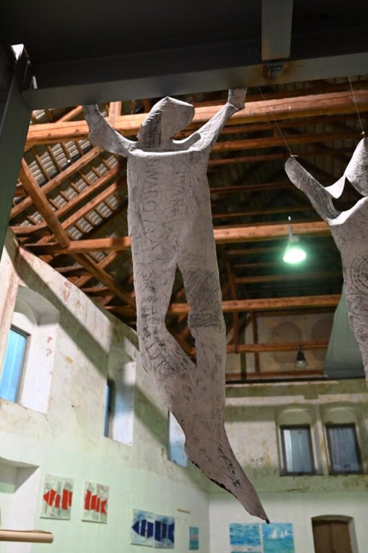 Ausstellungsansicht "Renate Polzer: Zwischen Wasser und Himmel", Fabrik Saag, 2026, Foto: Renate Polzer