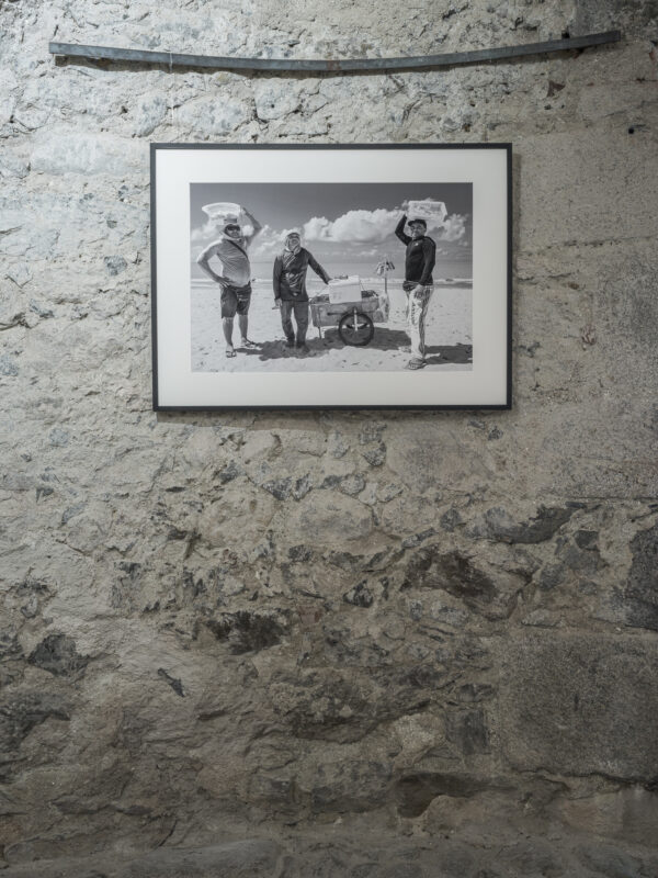 Otmar Seehauser, aus der Serie „Gestrandet“, 2023, Ausstellungsansicht „Relationes“, Kloster Neustift / Abbazia di Novacella, Vahrn / Varna, 2026, Foto: Tiberio Sorvillo