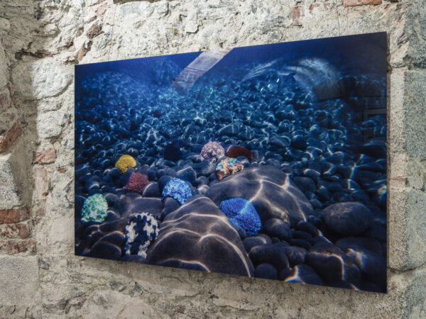 Marko Zink, aus der Serie "Schwimmer", 2012, Ausstellungsansicht „Relationes“, Kloster Neustift / Abbazia di Novacella, Vahrn / Varna, 2026, Foto: Tiberio Sorvillo