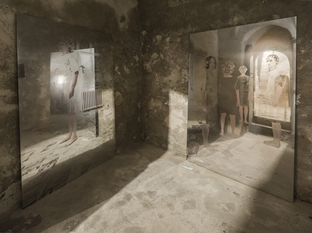 Heinz Innerhofer & Christina Auer, Flu(ch)t, 2019, Ausstellungsansicht „Relationes“, Kloster Neustift / Abbazia di Novacella, Vahrn / Varna, 2026, Foto: Tiberio Sorvillo